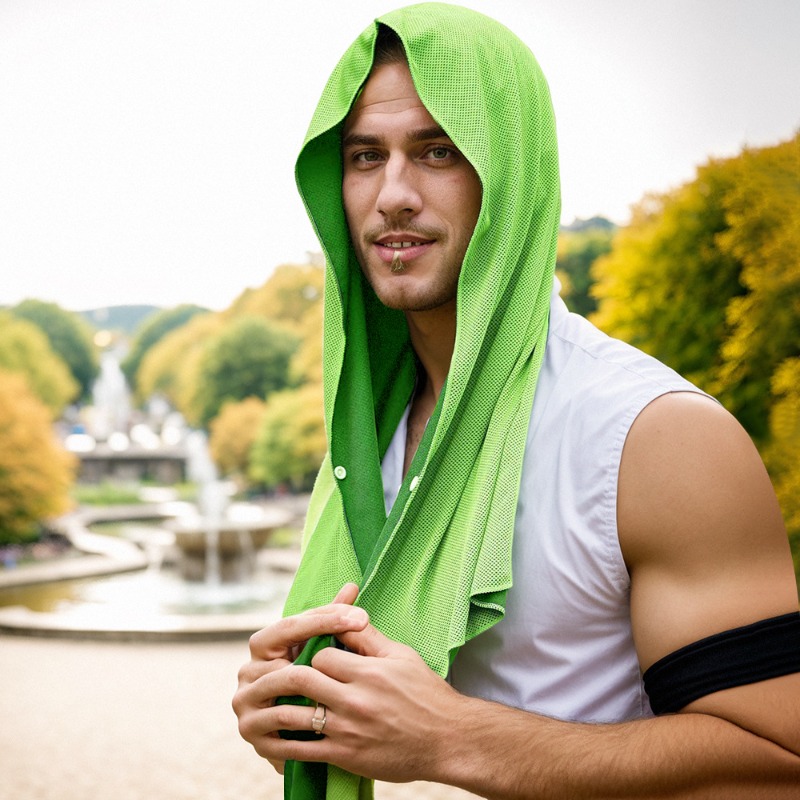 Travel Towel Quick Dry - Быстросохнущее охлаждающее полотенце-худи с защитой от