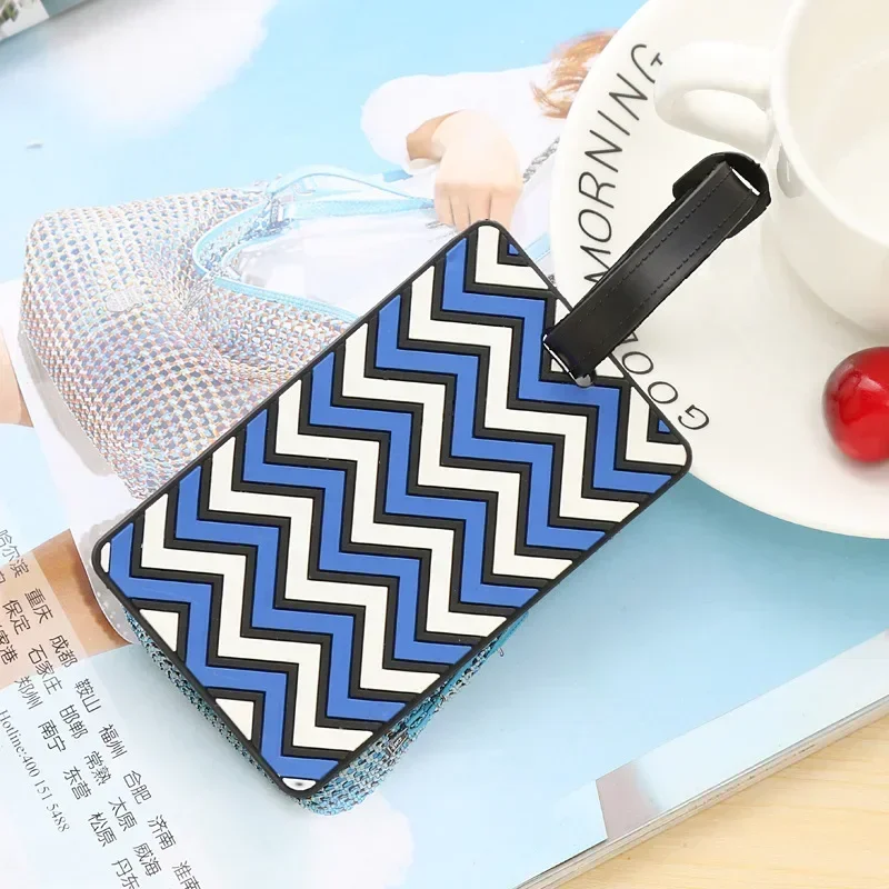 Геометрические багажные бирки  – обзор и цена Travel Accessories Must Have
